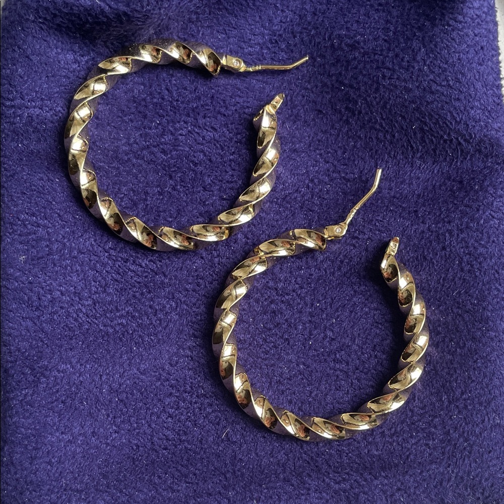 Elegant Gold plated  Hoop Earrings